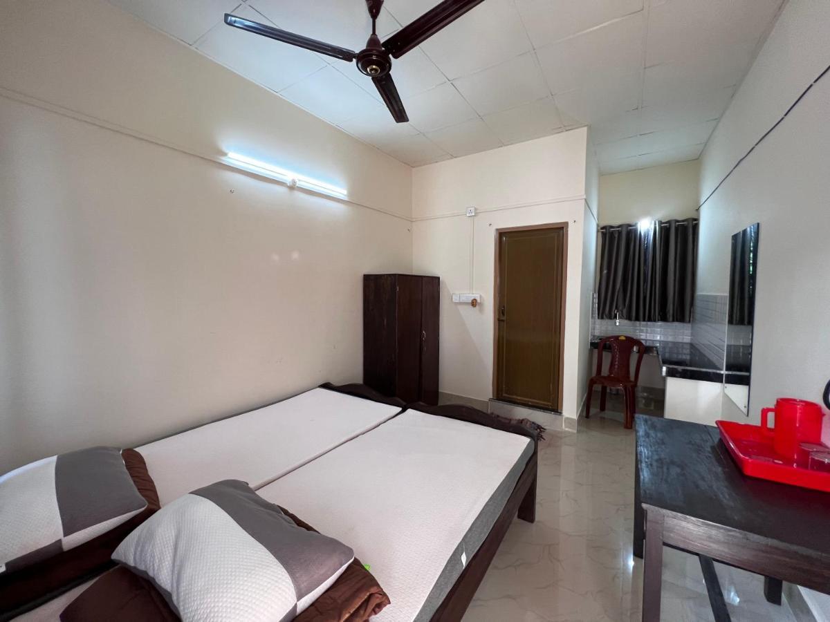 Atithya Lodge Guwahati Ngoại thất bức ảnh