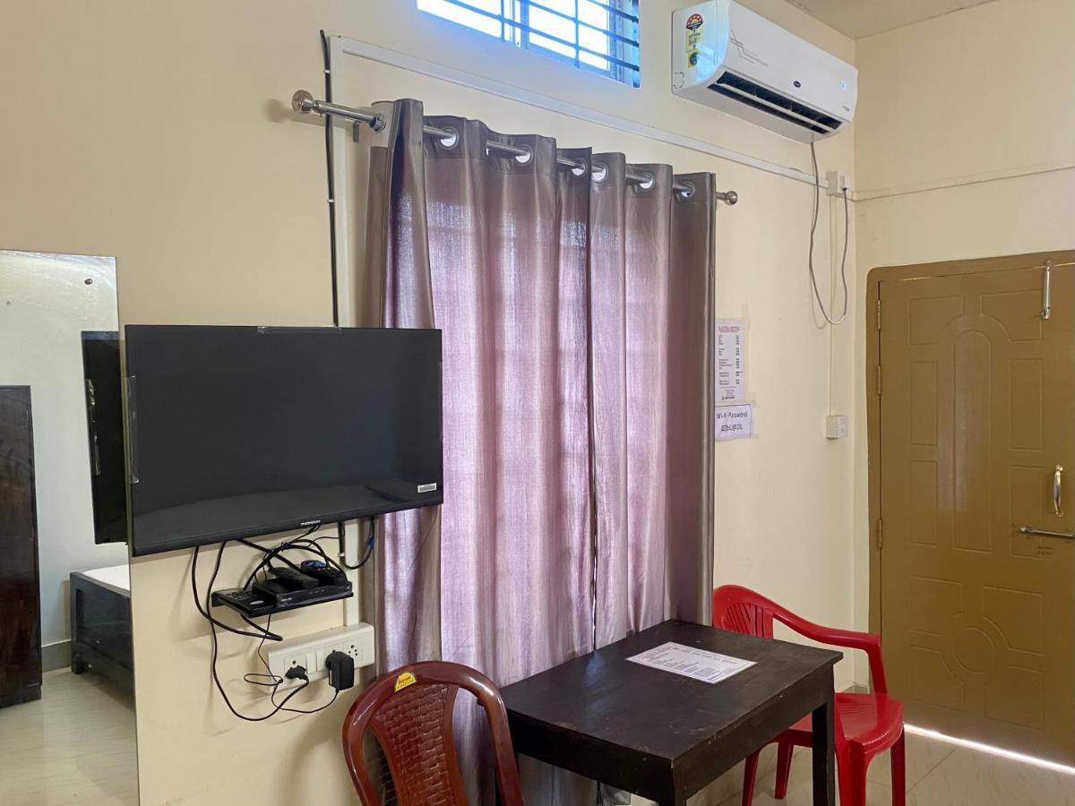 Atithya Lodge Guwahati Ngoại thất bức ảnh
