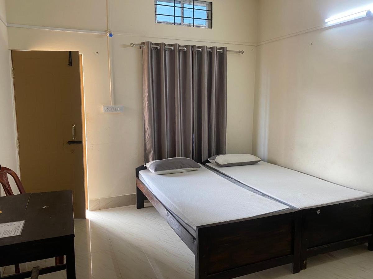Atithya Lodge Guwahati Ngoại thất bức ảnh
